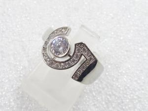 クリスタル　指輪(12号)